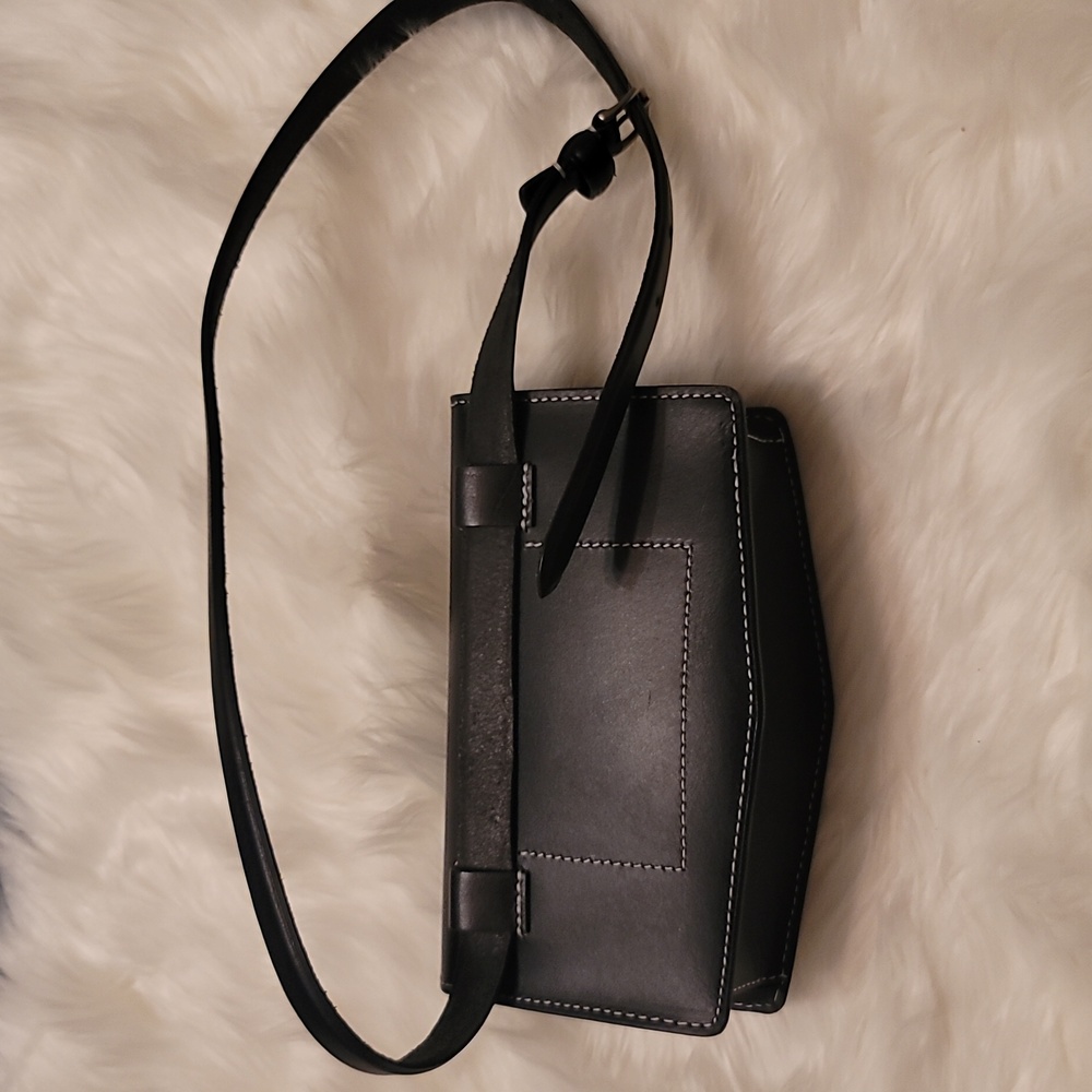 Belted bag - Picture 2 of 2